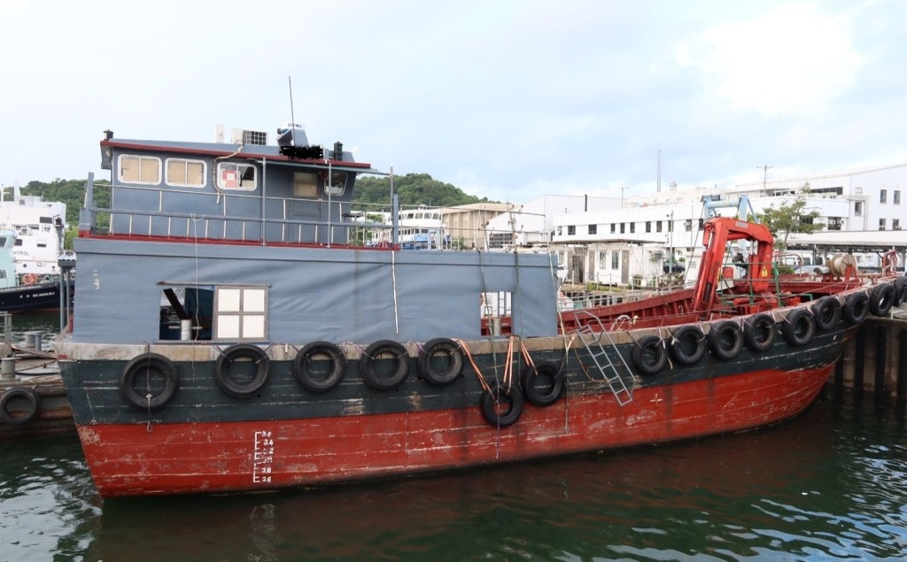 水警成功截停涉嫌走私的貨船。(警方資料)