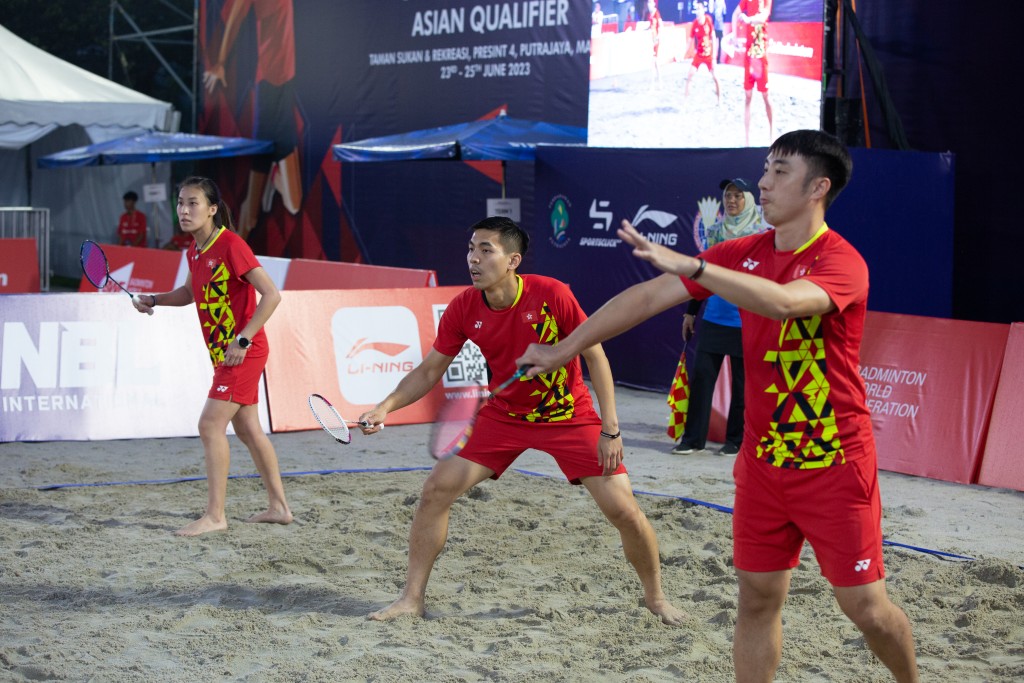 香港隊在世沙運「戶外羽毛球」亞洲區資格賽小組兩戰全勝。 香港羽毛球總會圖片
