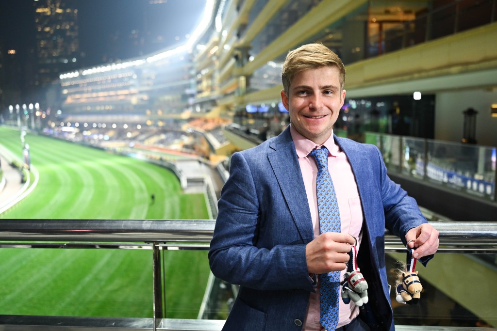 英國旅行社Racing Breaks負責人William Hopkins首次來港,計劃未來再籌辦賽馬旅行團,帶更多旅客欣賞香港賽馬賽事。 英國旅行社Racing Breaks負責人William Hopkins首次來港,計劃未來再籌辦賽馬旅行團,帶更多旅客欣賞香港賽馬賽事。