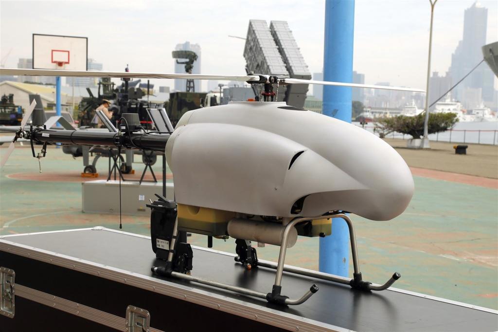 賴清德以北京推進2027武統為由，宣佈8年追加3千億軍費。中時