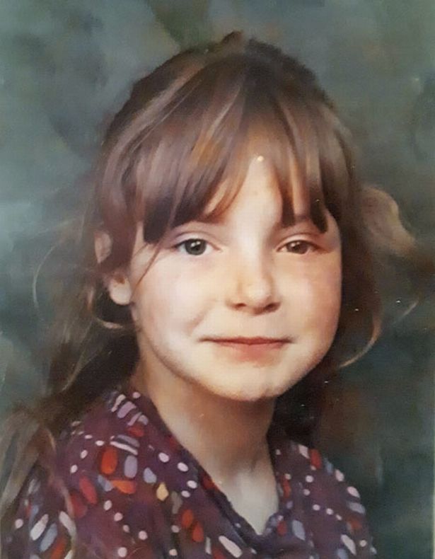 英國婦人沃爾沃克(Cate Wallwork)自17歲起無笑過。網上圖片