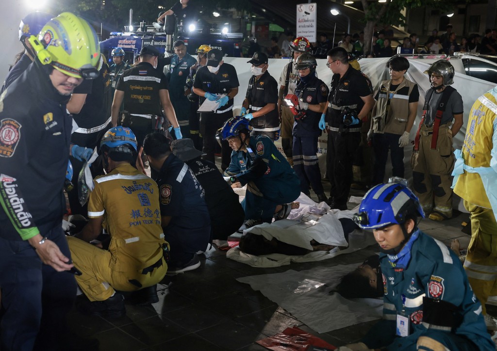 大火造成至少27人死亡，多人受傷。路透社