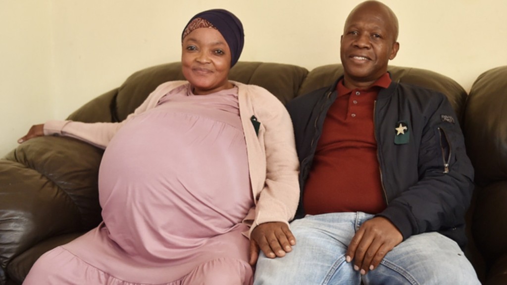 南非37歲婦女聲稱自己一次產下十胞胎。