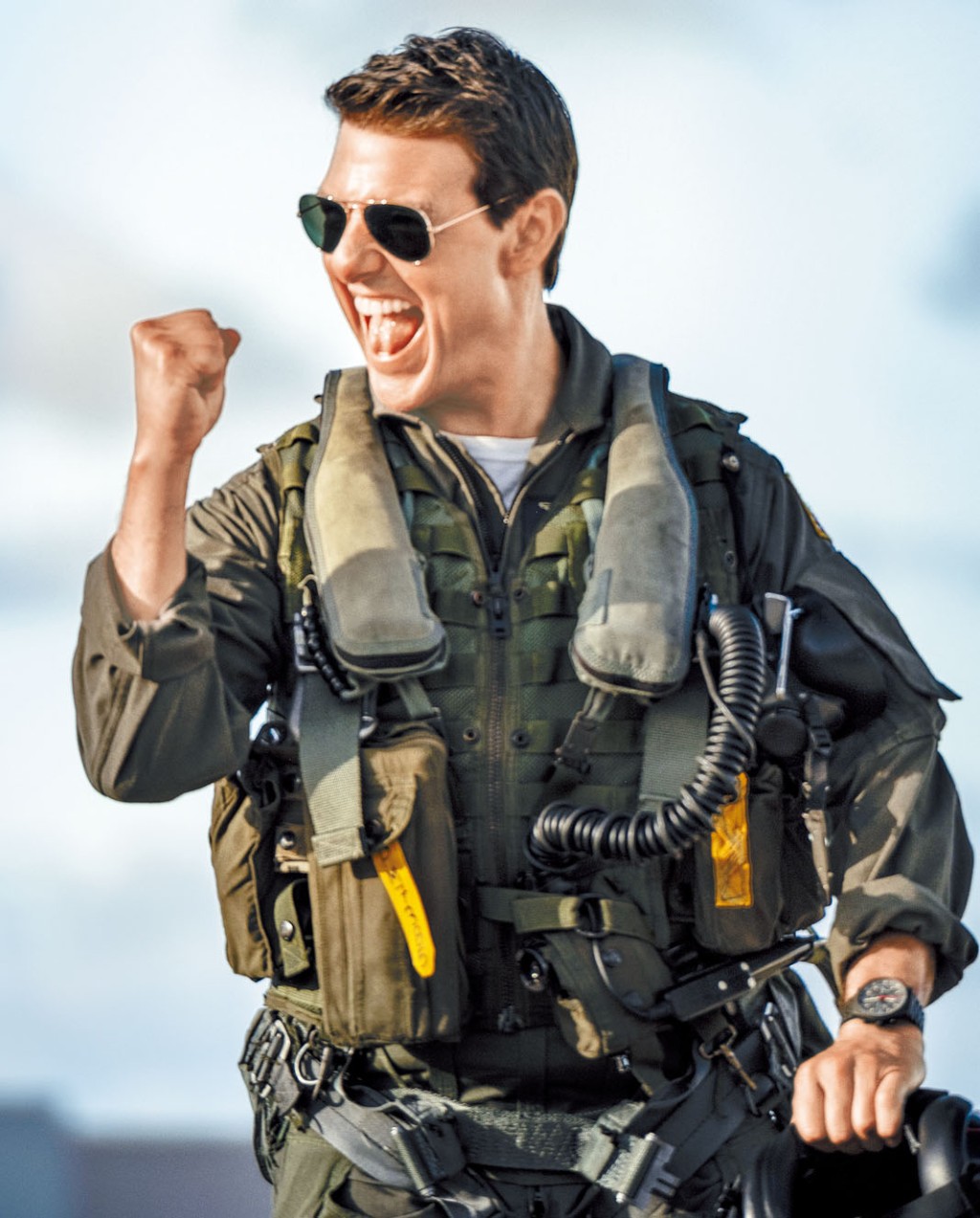 《壮志2》首周末票房收9.6亿港元，连同周一假期，预收11.7亿。