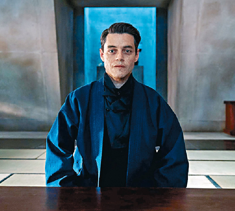 冇氣反派
■Rami Malek飾演嘅反派唔夠邪惡，仲成日冇神冇氣咁。　　
