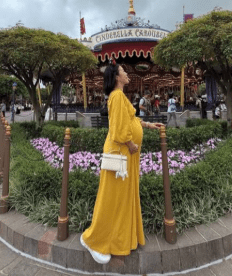 網民發現Natalie的手袋是意大利名牌Loro Piana。（IG來源）