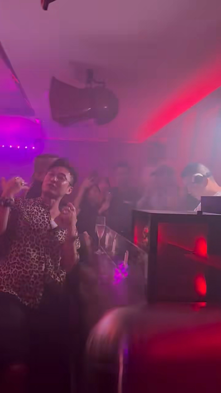 陳山聰現身的夜店,在吉隆坡十分出名。 陳山聰現身的夜店,在吉隆坡十分出名。
