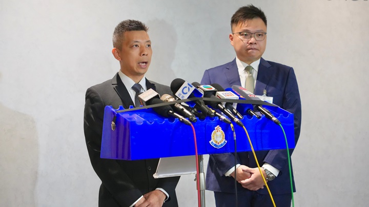 警方交代案情。 警方交代案情。