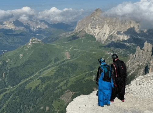 翼裝飛行的危險性極高。紫牛新聞示意圖 翼裝飛行的危險性極高。紫牛新聞示意圖