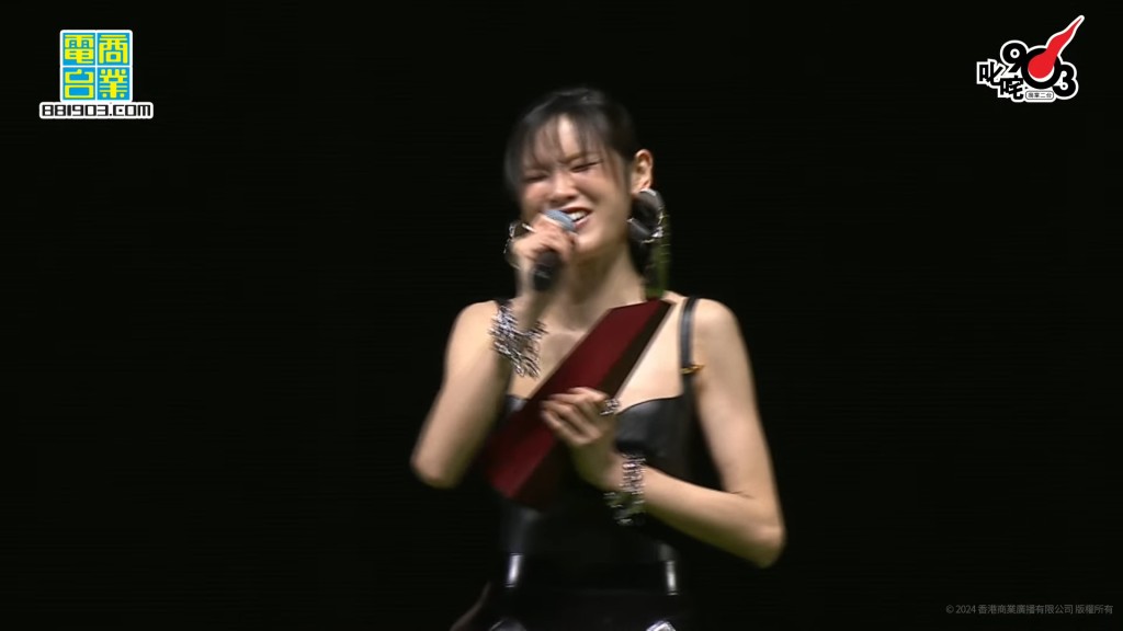 「叱咤樂壇唱作人」銀獎由陳蕾奪得。