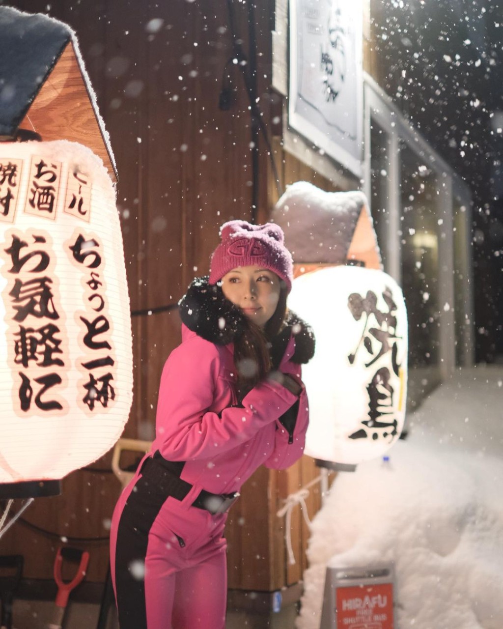 譚嘉儀北海道街拍。