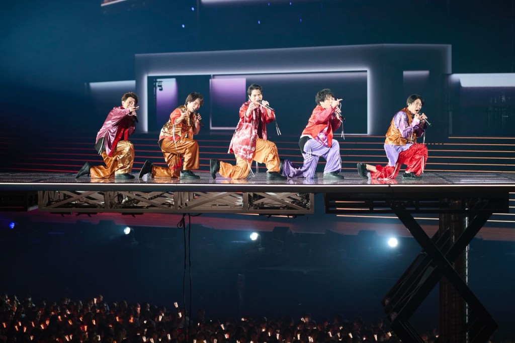 嵐於2020年暫停活動，直至去年宣布在日本5巨蛋舉行告別巡唱，跟粉絲道別。
