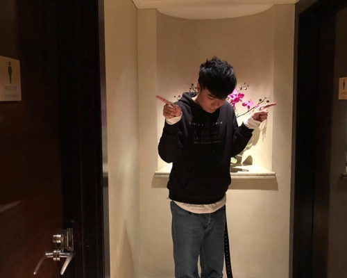 基仔自爆慶功宴期間入錯女廁，非常搞笑！