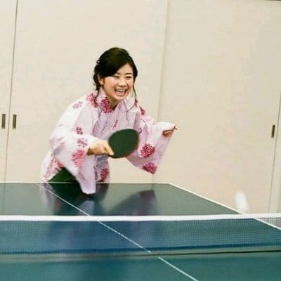 福原是日本國寶級乒乓球手。
