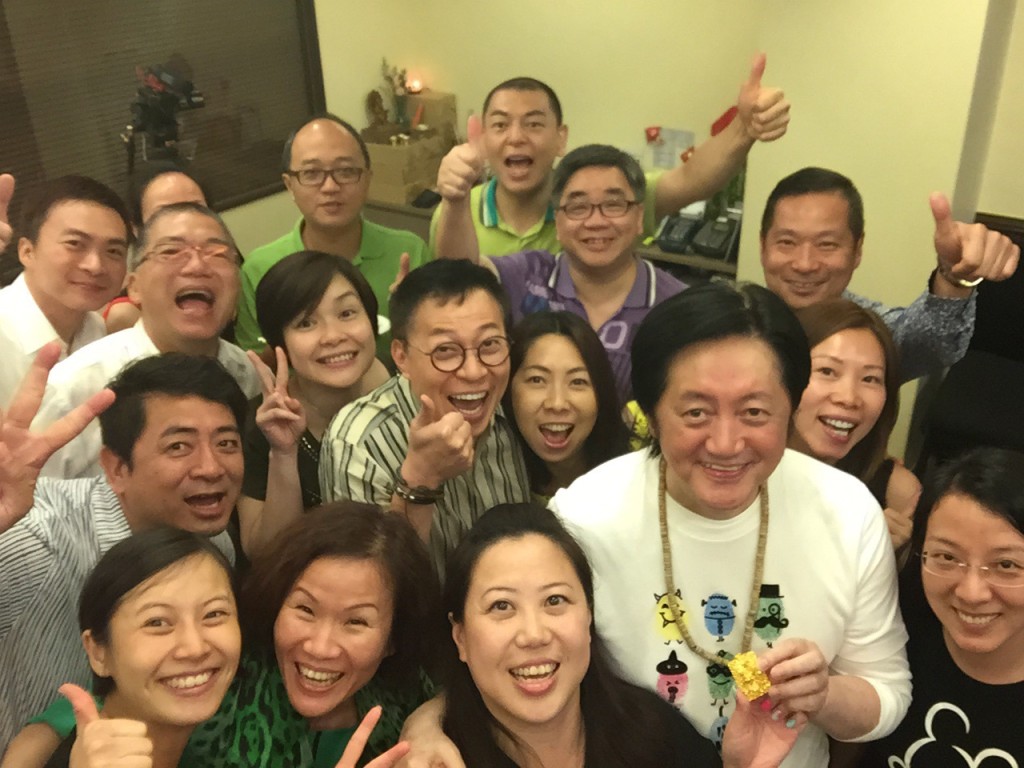 顧博士為本地心理學權威,八至九十年代活躍於各大傳媒,他將西方心理學文化普及,貢獻良多。 顧博士為本地心理學權威,八至九十年代活躍於各大傳媒,他將西方心理學文化普及,貢獻良多。