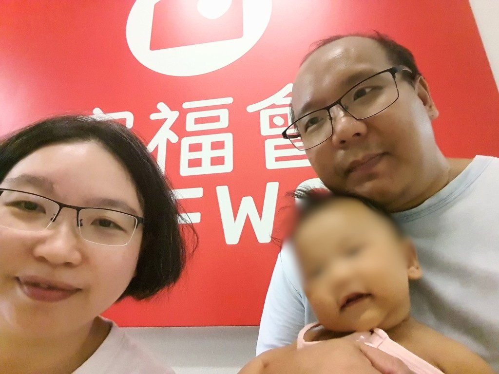 在家出世的初生男嬰Danny(圖中),日前終於取得出生證明。(資料相片) 在家出世的初生男嬰Danny(圖中),日前終於取得出生證明。(資料相片)
