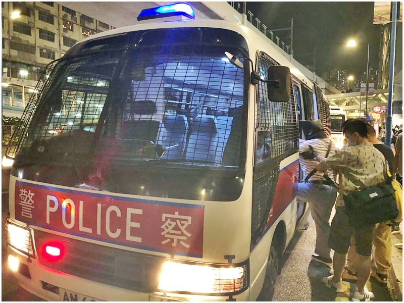 行動中部分被捕人士。