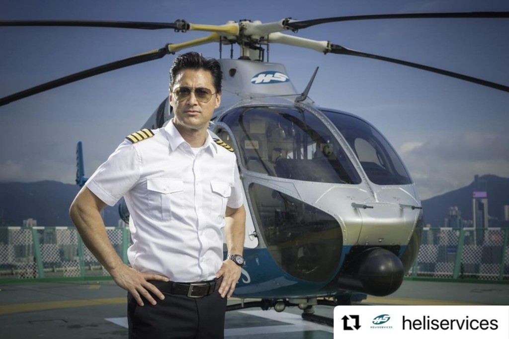 最近他更举行直升机上与粉丝见面活动，由王敏德与六名粉丝游香港。
