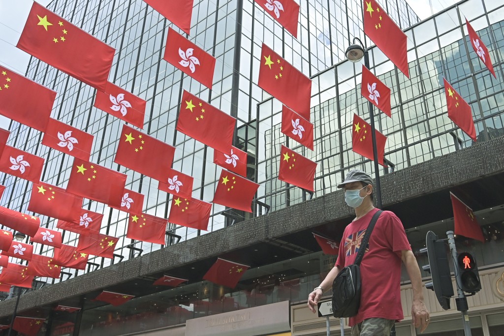 李家超指出未來五年是香港走向由治及興的關鍵時刻。資料圖片