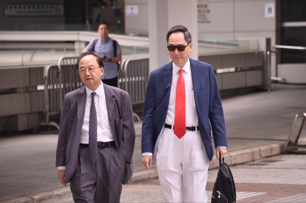 鄉議局副主席林偉強(右)。