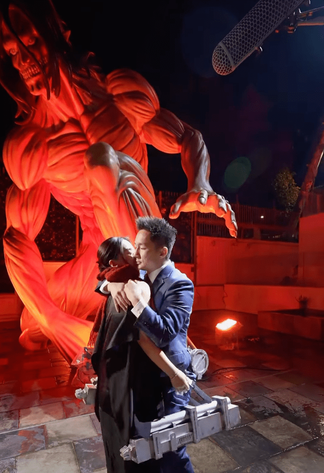 鍾培生在其社交平台上發布向莊雅婷求婚的場面。