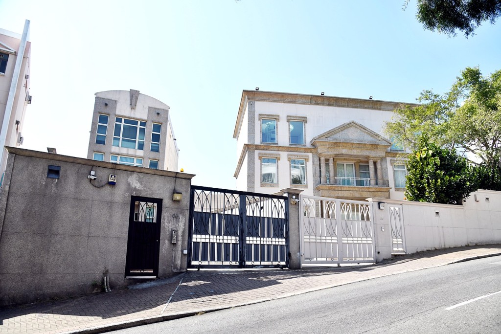 赤柱舂磡角道64至66号大屋。资料图片