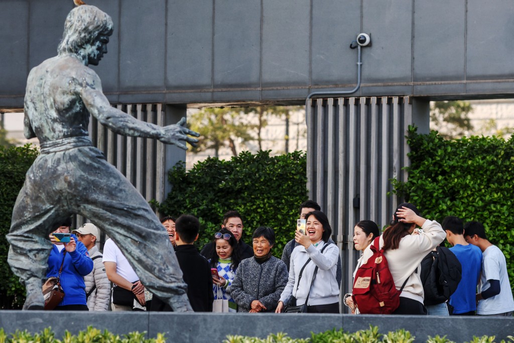 旅發局於Discover Hong Kong開發「實時旅遊地圖」 及「人工智能行程規劃」。何家豪攝