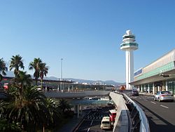 濟州機場接「炸彈恐襲」預告,警方搜查後沒有發現。網上圖片