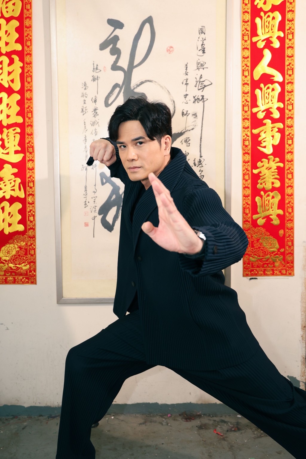 作為動作演員雖然會經常受傷，但伍允龍就話「Pain is temporary, film is forever」。