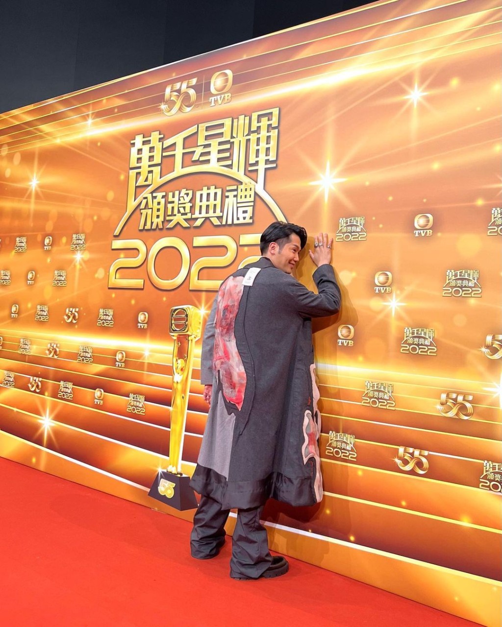 黄建东获提名“飞跃进男艺员”，可惜未能夺奖。  ​