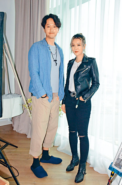 王敏奕、謝東閔攜手上演《香港愛情故事》，更有牀上親熱戲。
　　