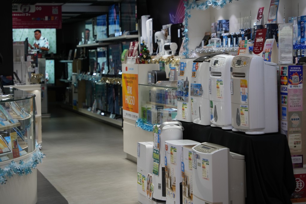 邵家輝指,本地電器行業亦秉持開放競爭理念,與各地合規產品良性競爭。 邵家輝指,本地電器行業亦秉持開放競爭理念,與各地合規產品良性競爭。