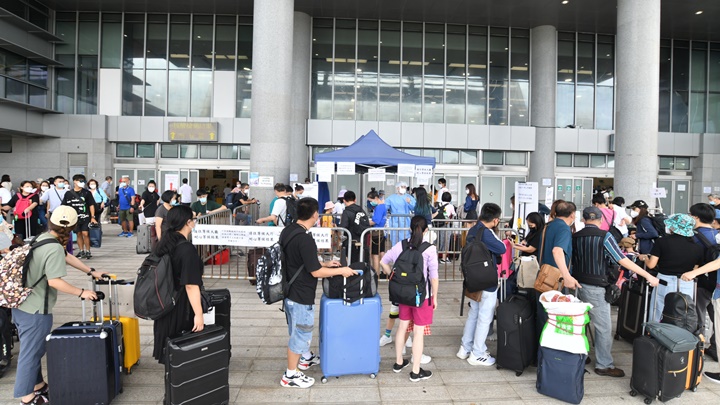 政府在社交專頁上載「懶人包」介紹通關安排。資料圖片