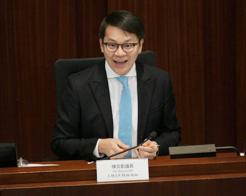 陳克勤競逐連任保安事務委員會主席。