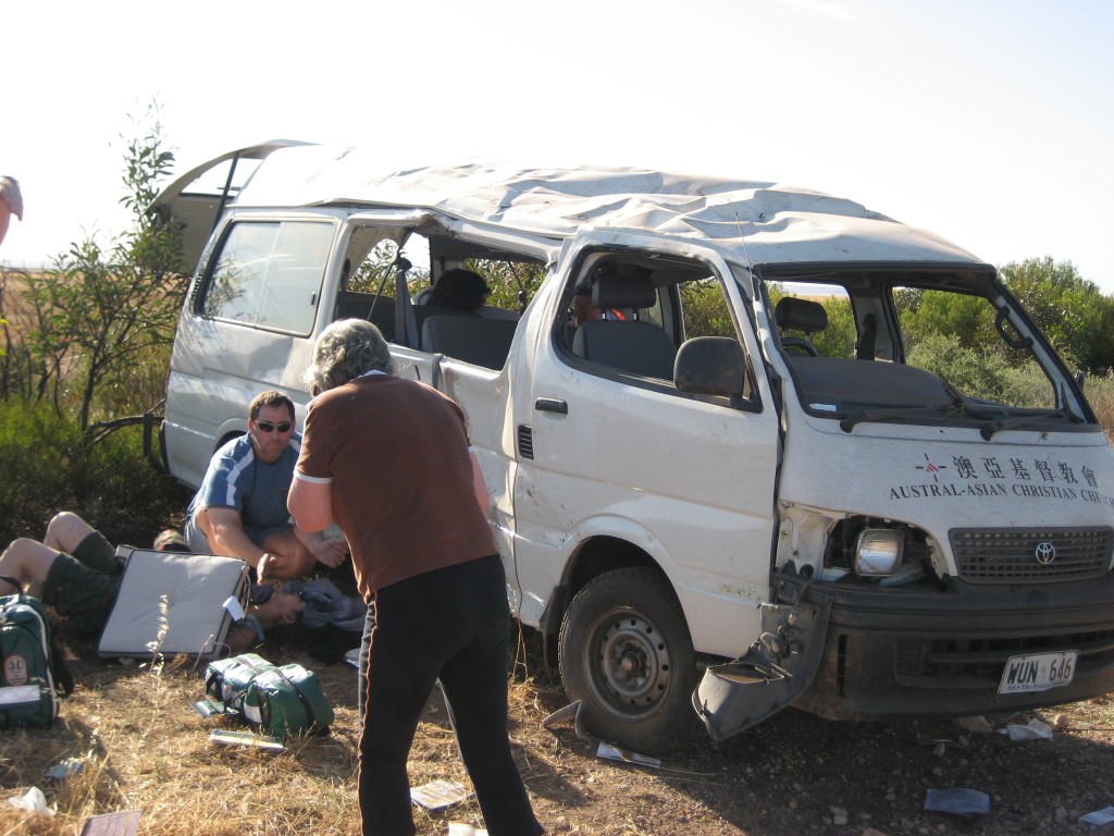 梁艺齢2006年拍摄基督教节目时，发生严重车祸。