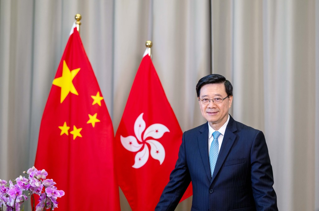 特首李家超接受《星島》專訪。
