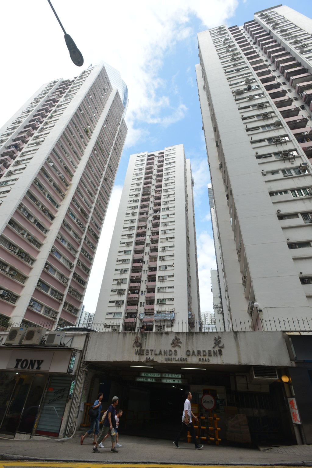 鰂魚涌惠安苑D座低層2室，面積848方呎，以880萬成交，呎價10377元。
