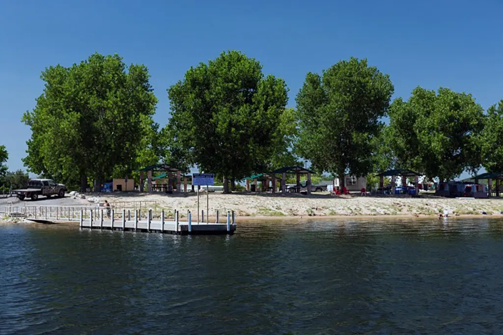 負鼠王國湖佔地約1.7萬平方英畝。 Brazos River Authority
