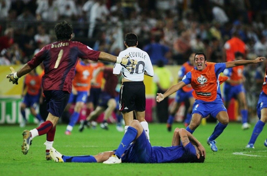 奇連士文帶領德國(白衫)於2006世界盃4強不敵意大利。資料圖片