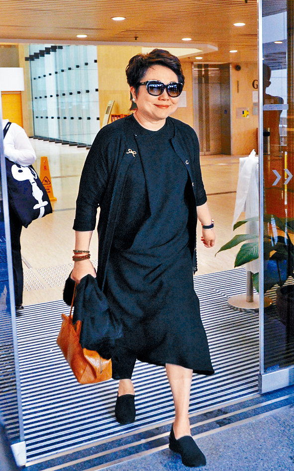 南豐集團創辦人陳廷驊幼女陳慧慧，質疑母親簽署法律文件時受到影響。