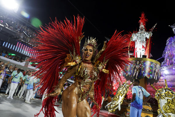 巴西狂欢节17日登场。