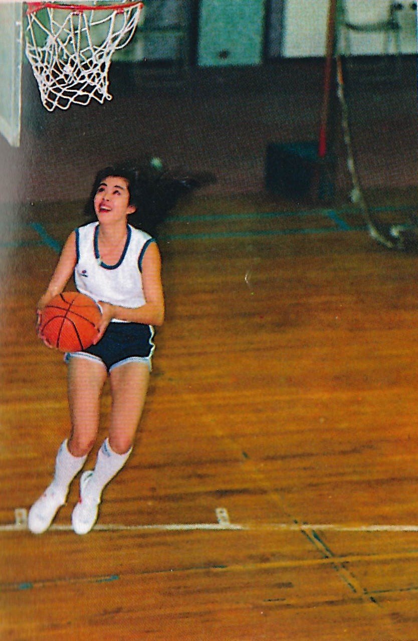 王祖賢亦曾加入過籃球隊。