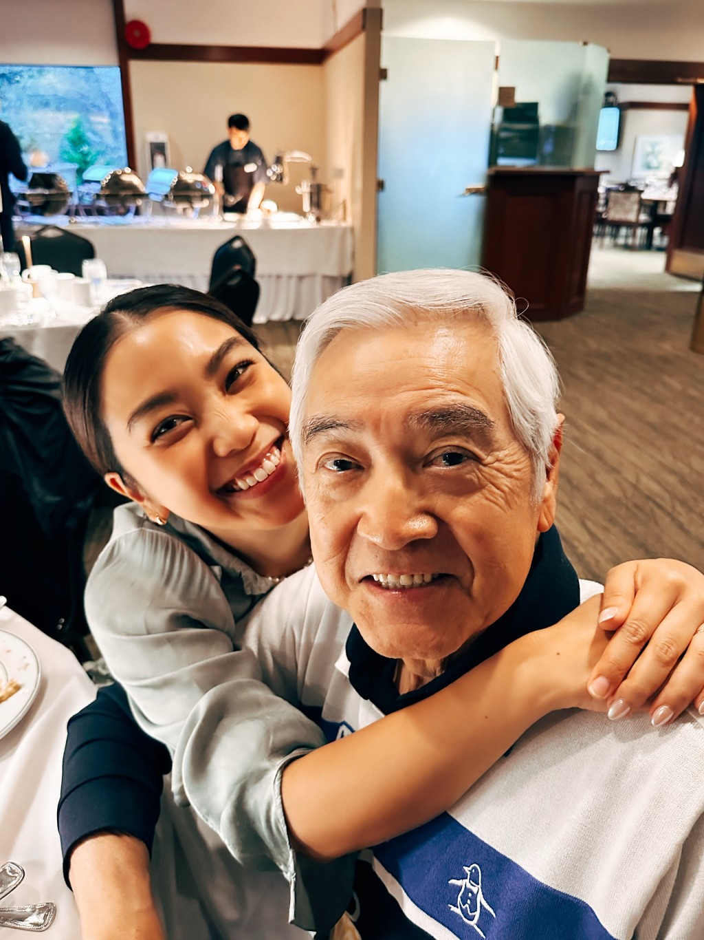 姜麗文亦經常公開表達對父親的愛意，甚至曾甜喊祝願父親長命200歲，父女間的真摯情感令人動容。IG@lesleychianglove