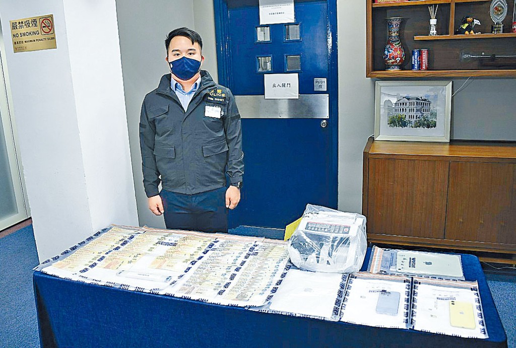 西區警區反黑組主管督察梁涇文講述案情。