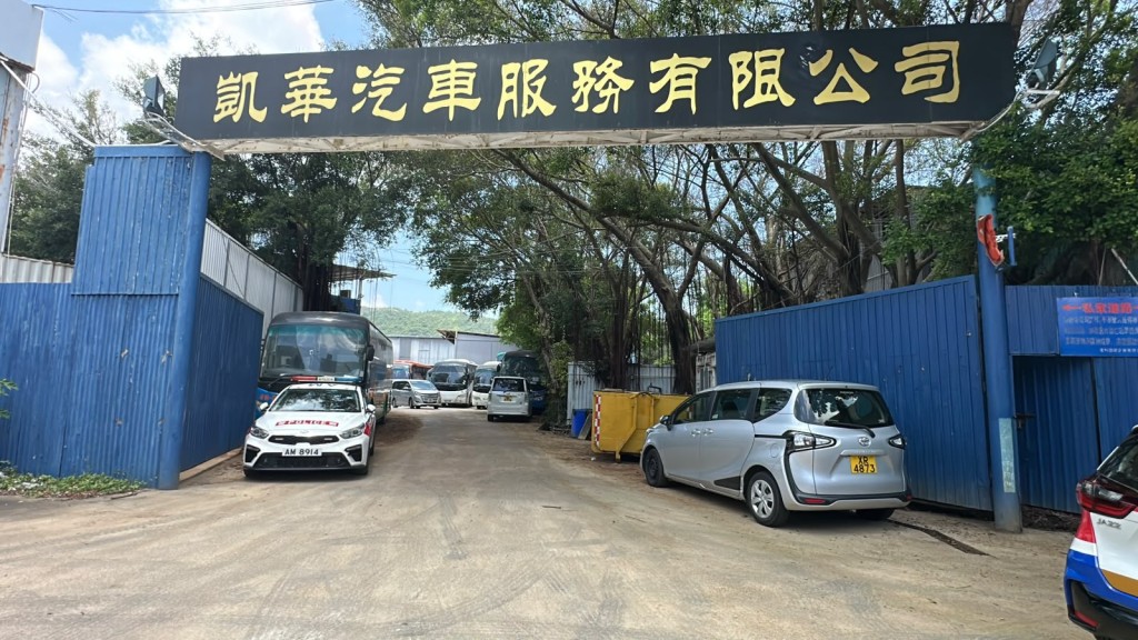 涉事車房位於田廈路。 涉事車房位於田廈路。