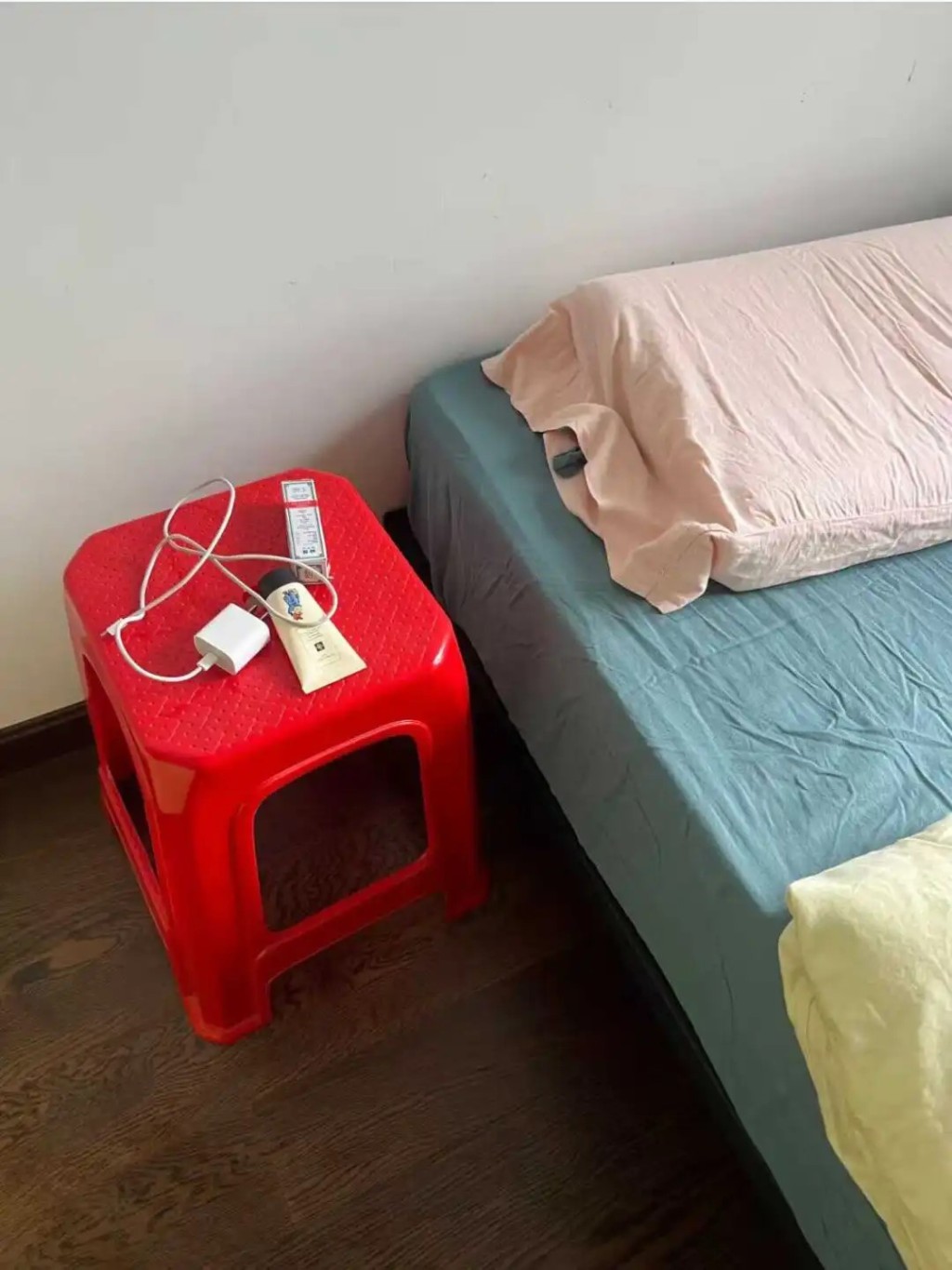 广东省凳是家中常见家俱。小红书