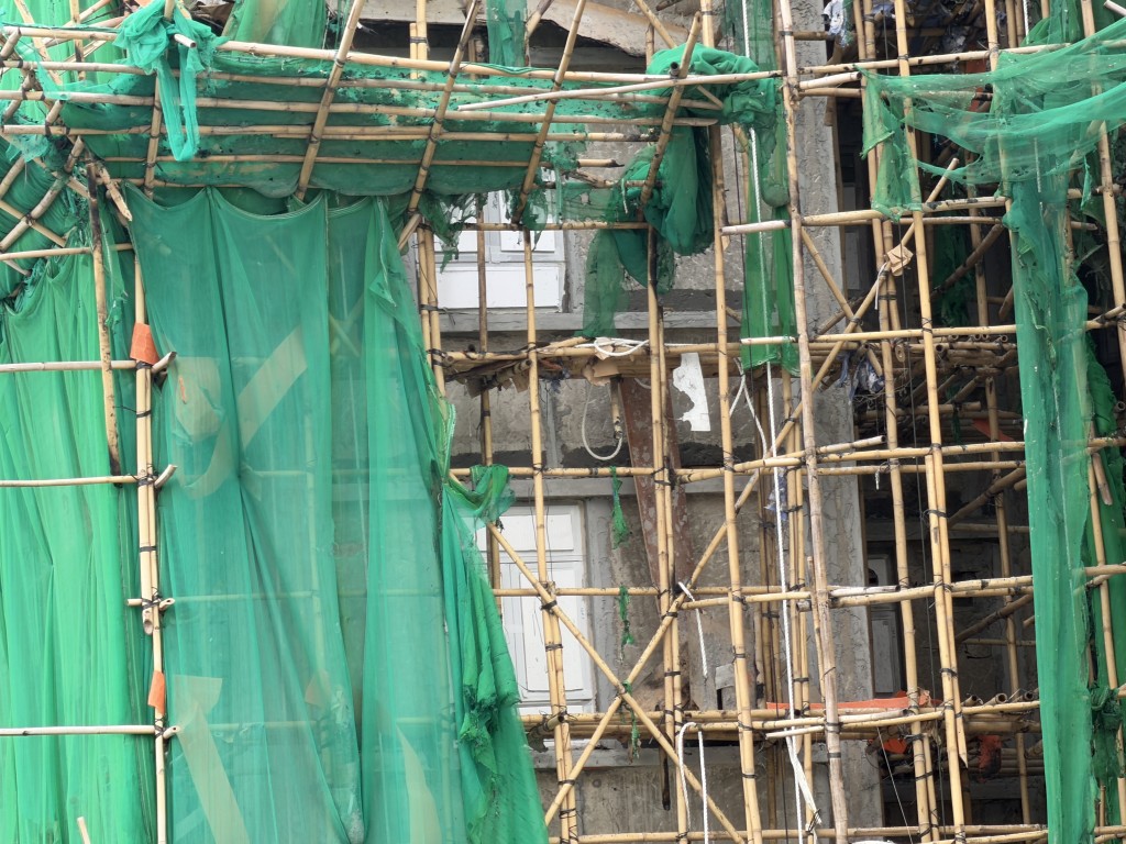 宏福苑大火引起外界對棚網安全性的關注。資料圖片