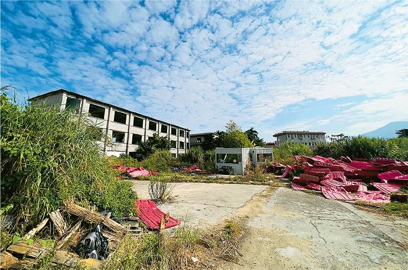 深圳的致麗工藝廠在火災發生後，荒廢至今。
