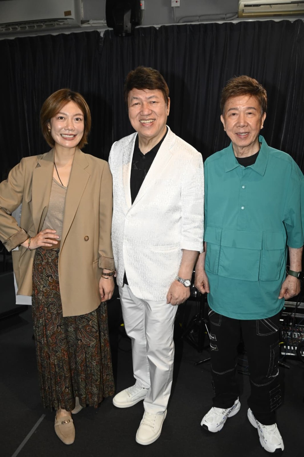 此次演出特別邀請龍婷加入，十一哥大讚她演唱鄧麗君歌曲格外動聽。