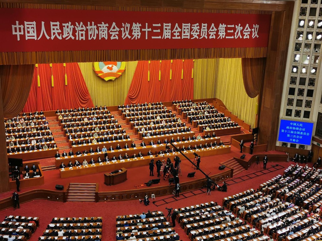 政协第十三届全国委员会第三次会议开幕。张言天摄